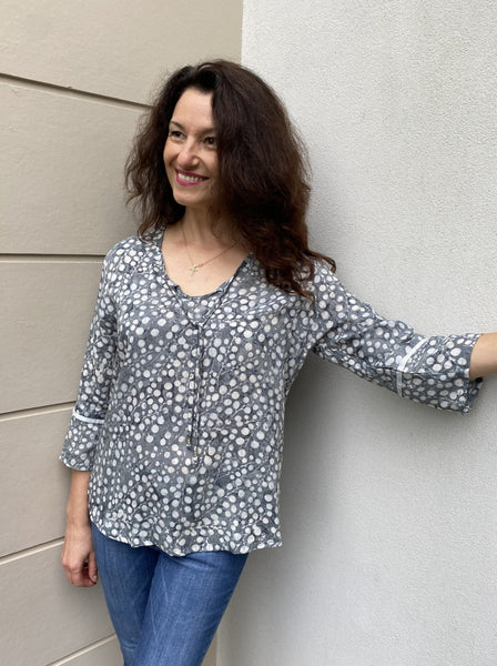 Krissie Top Snowberries